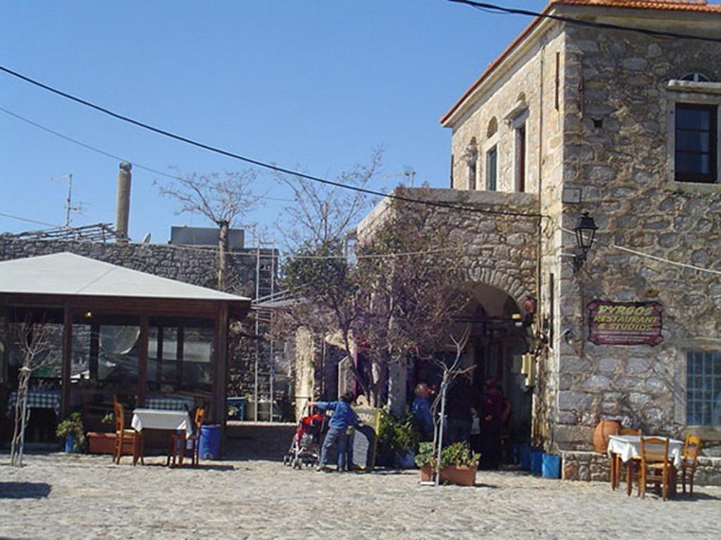 Pyrgos Houses And Restaurant Avgonima Zewnętrze zdjęcie
