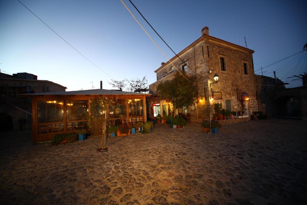Pyrgos Houses And Restaurant Avgonima Zewnętrze zdjęcie